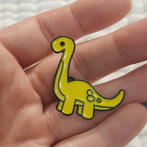 3 for $15/ 5 for $20 Pin- Brachiosaurus - Picture 2 of 4